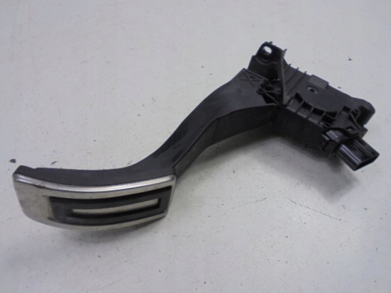 фото №8, Audi a3 8v потенциометр газа 2.0tsi 5q172350k