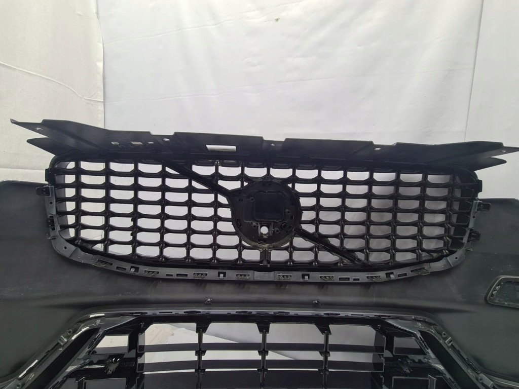 фото №11, Volvo xc60 ii lift r-design бампер передний