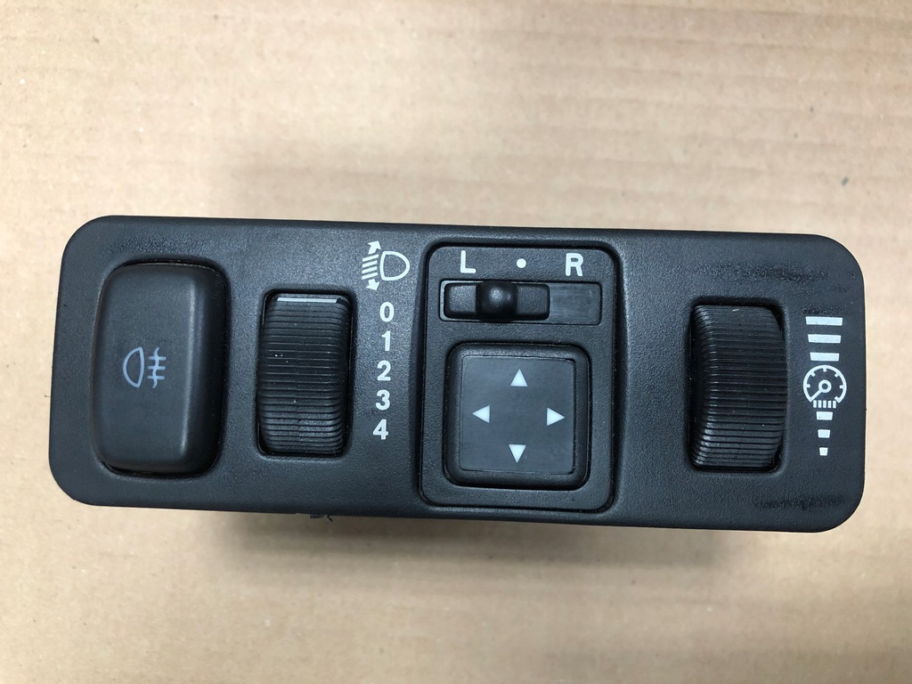 фото №1, Переключатель света зеркал mitsubishi space star