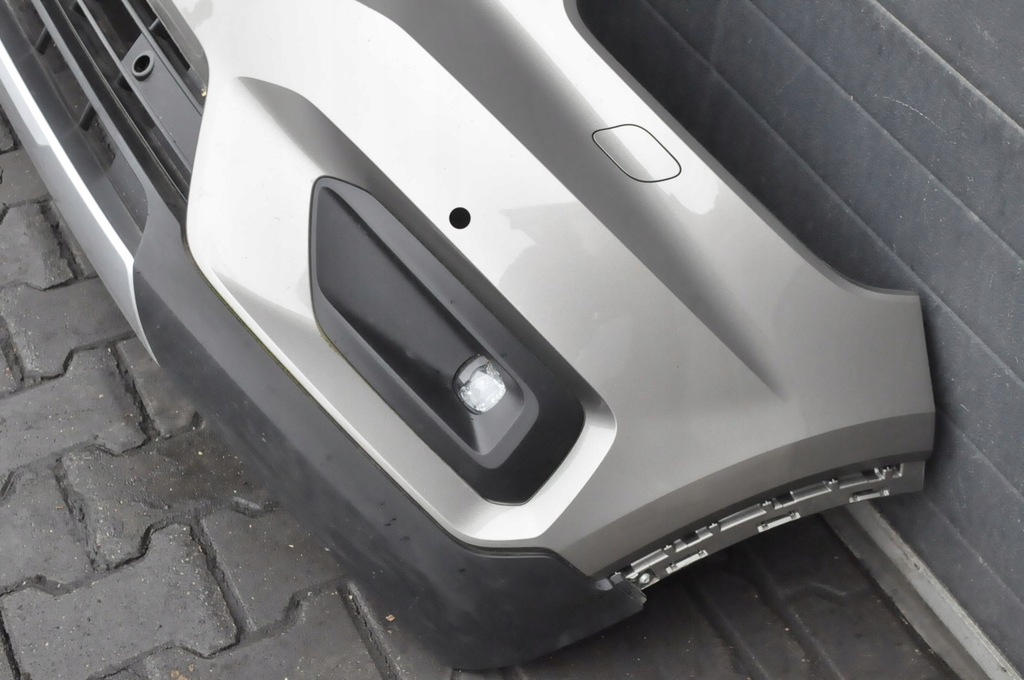 фото №7, Volvo xc40 бампер перед передній kompletny w kolorze 727