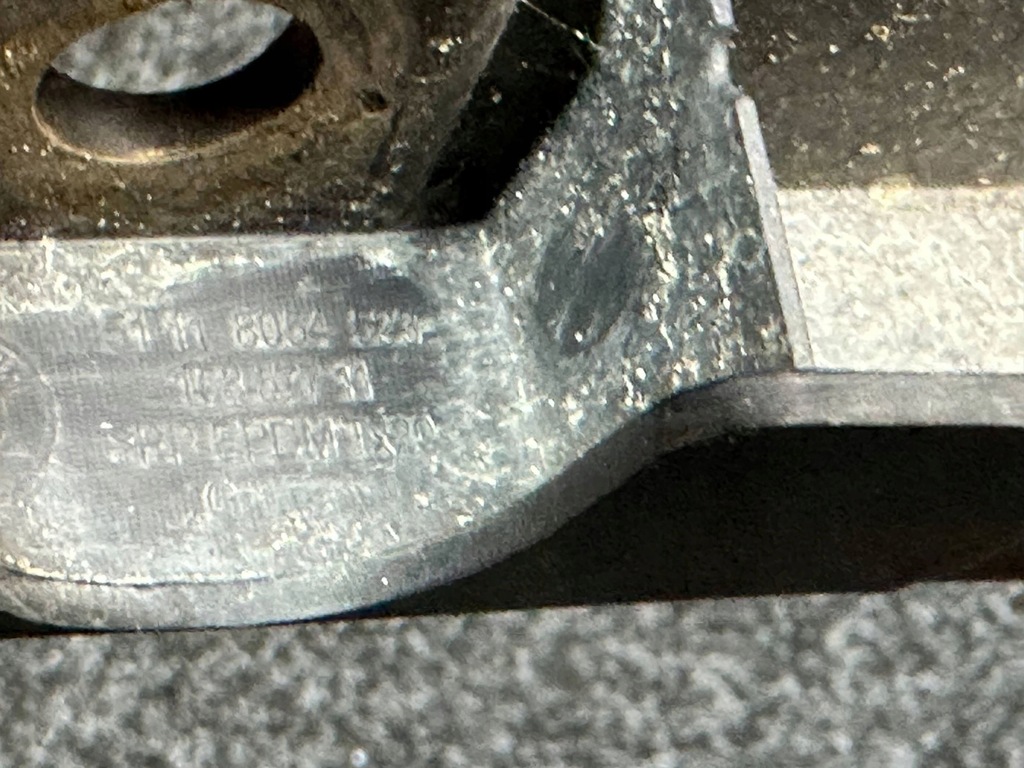 фото №7, Bmw seria 4 f32 f33 f36 кронштейн кронштейн захист двигуна 8054523