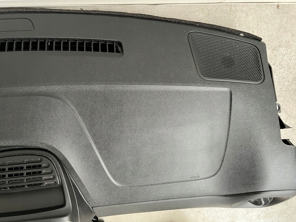 фото №7, Приборная панель консоль подушка безопасности ремни toyota aygo ii