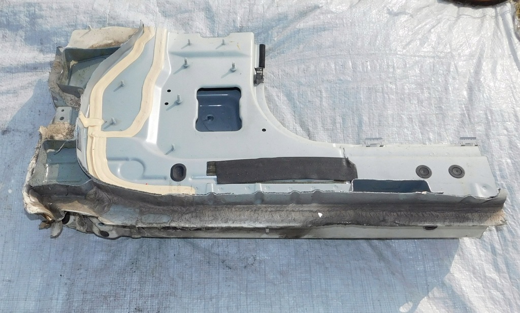 фото №5, W213 порог блок двигателя перед правый 2017r