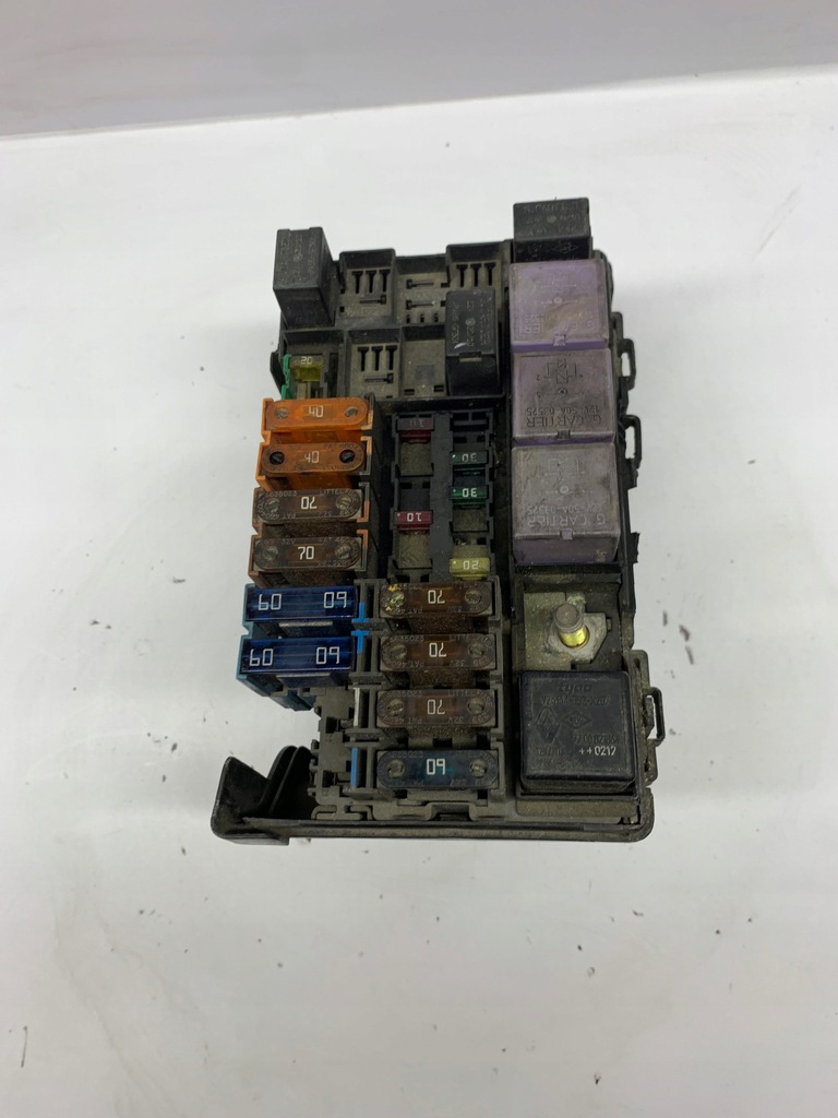 фото №1, Bskrzynka запобіжників модуль renault 8200162334