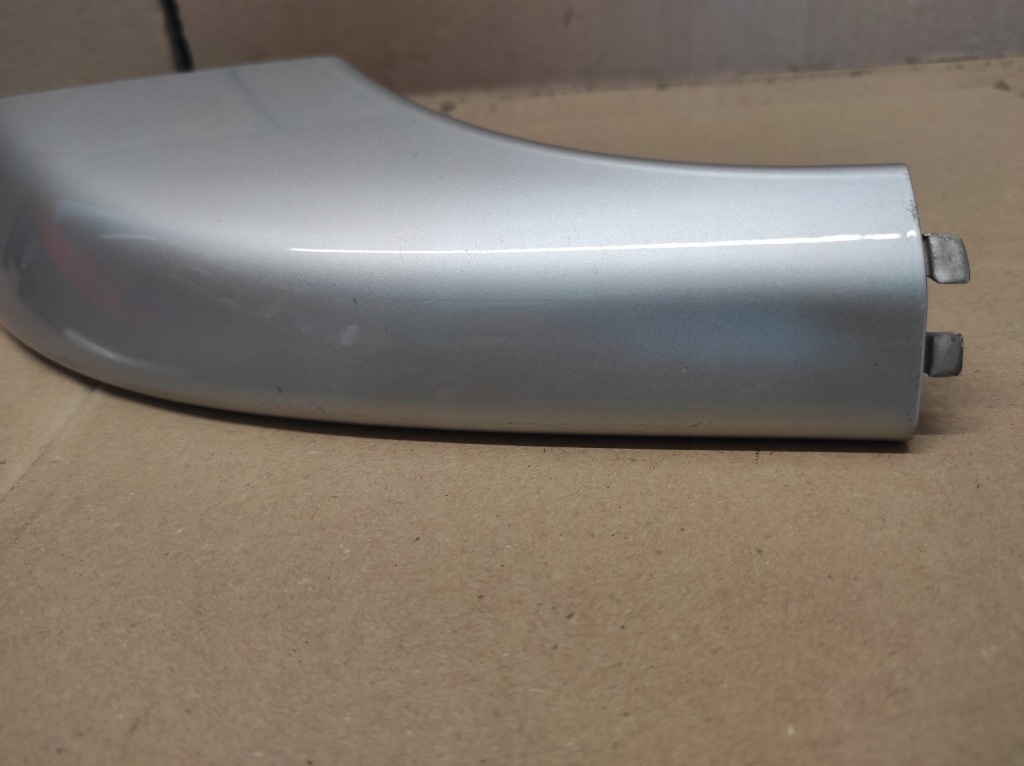 фото №3, Volvo v50 заглушка рейлинг левая задняя 31353021