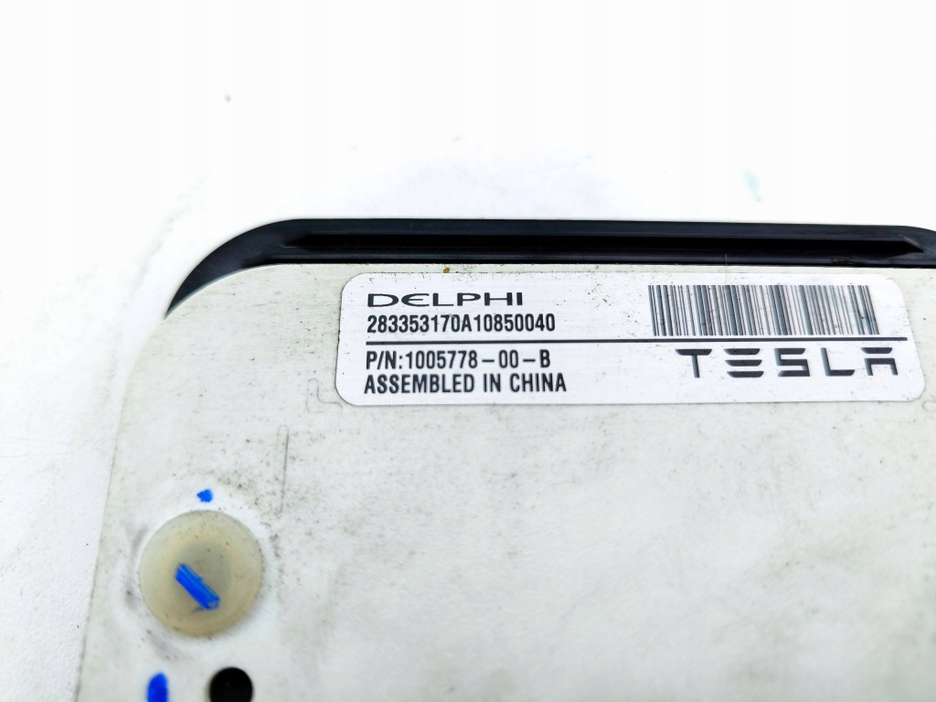 Tesla model s датчик наличия w сиденье 2015 100577800b с Разборки