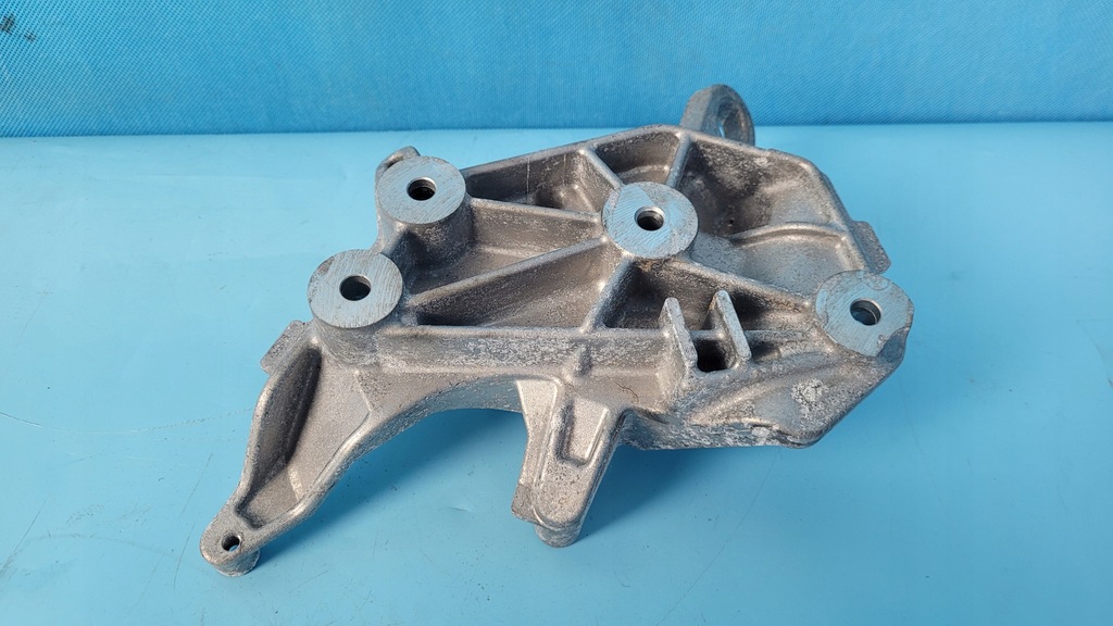 фото №6, Mercedes w206 c220 21r кронштейн кронштейн двигателя a6541403700