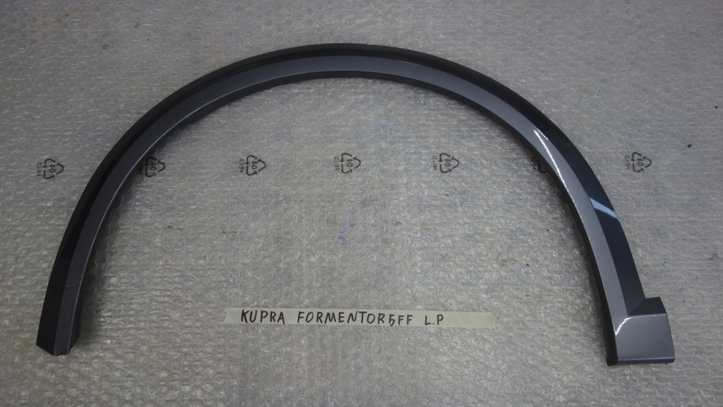 фото №1, Молдинг накладка лівий перед cupra formentor 5ff
