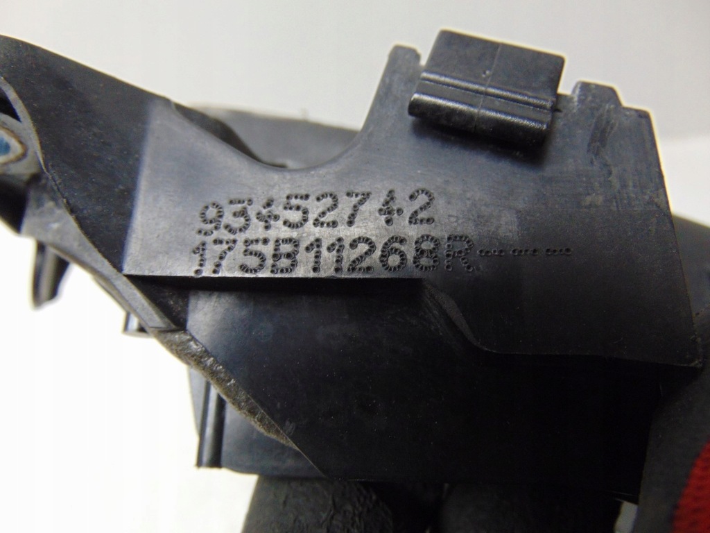 фото №16, Кришка захист двигуна верхній vivaro b trafic 3 1.6 93452742 175b11268r