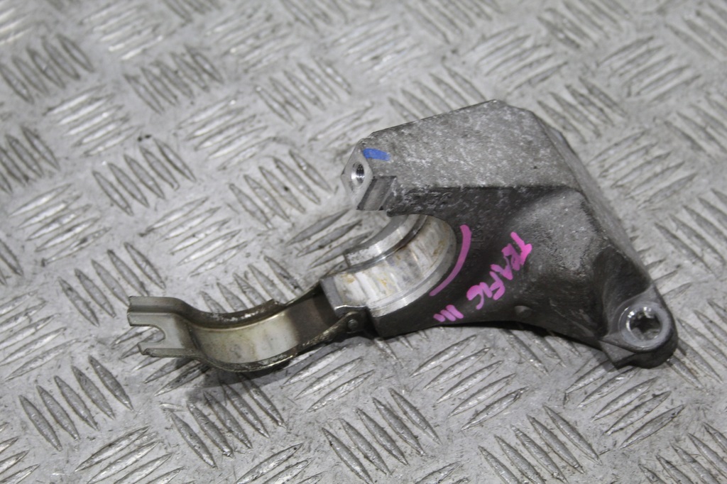 фото №1, Кронштейн опора полуось trafic iii 3 397743031r