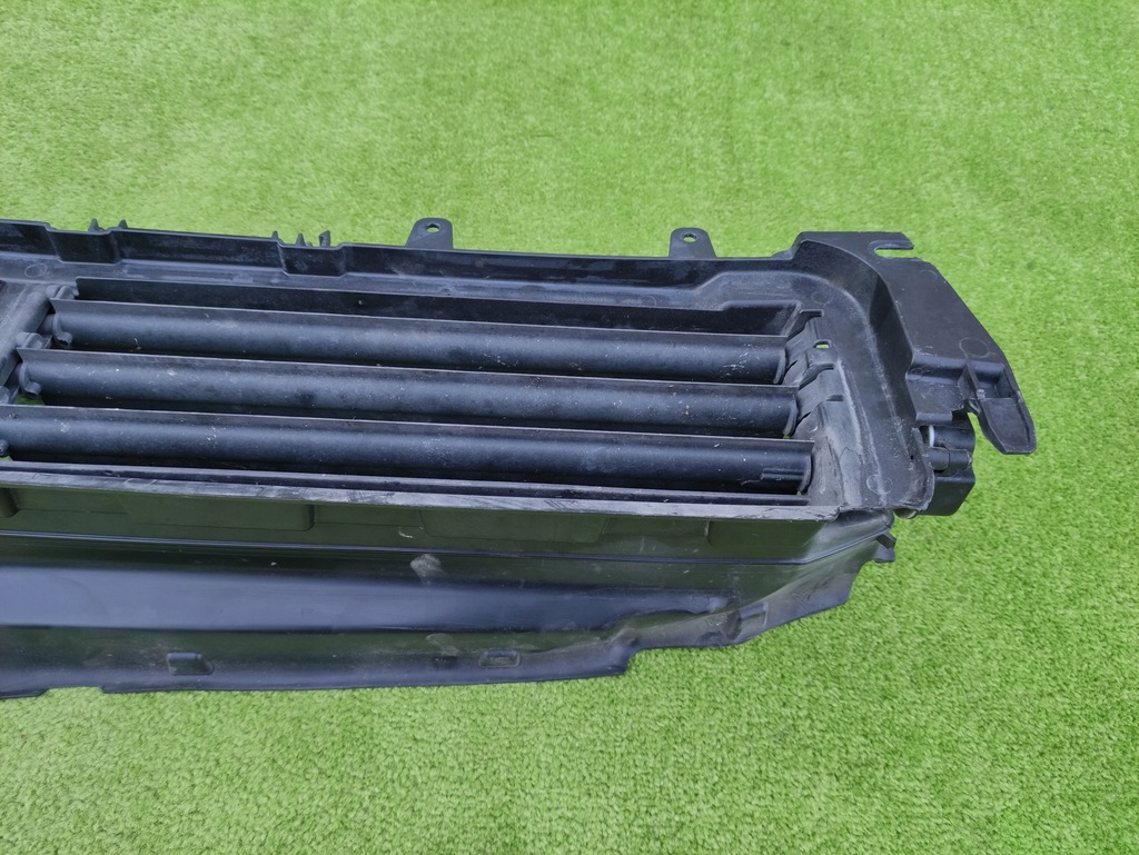 фото №10, Volvo polestar ii 19- жалюзи воздуховод воздуха