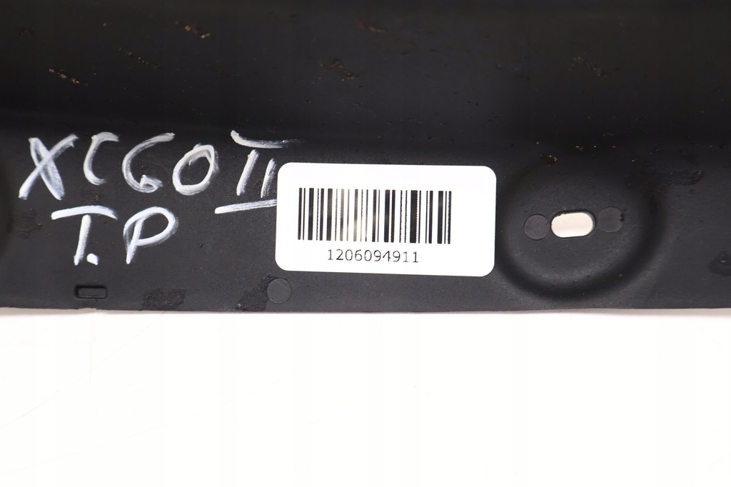 фото №8, Volvo xc60 ii молдинг крила бризковик правий задня 32261929