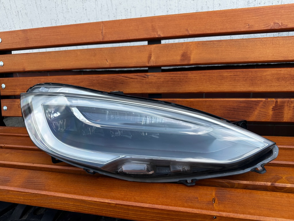 Купить Лампа правая передняя tesla model s lift