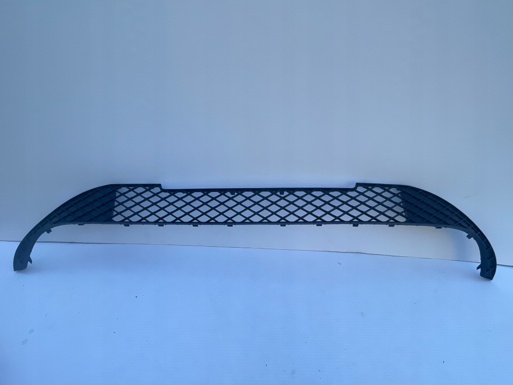 фото №1, Mercedes a-klasa w176 решётка бампера перед передняя