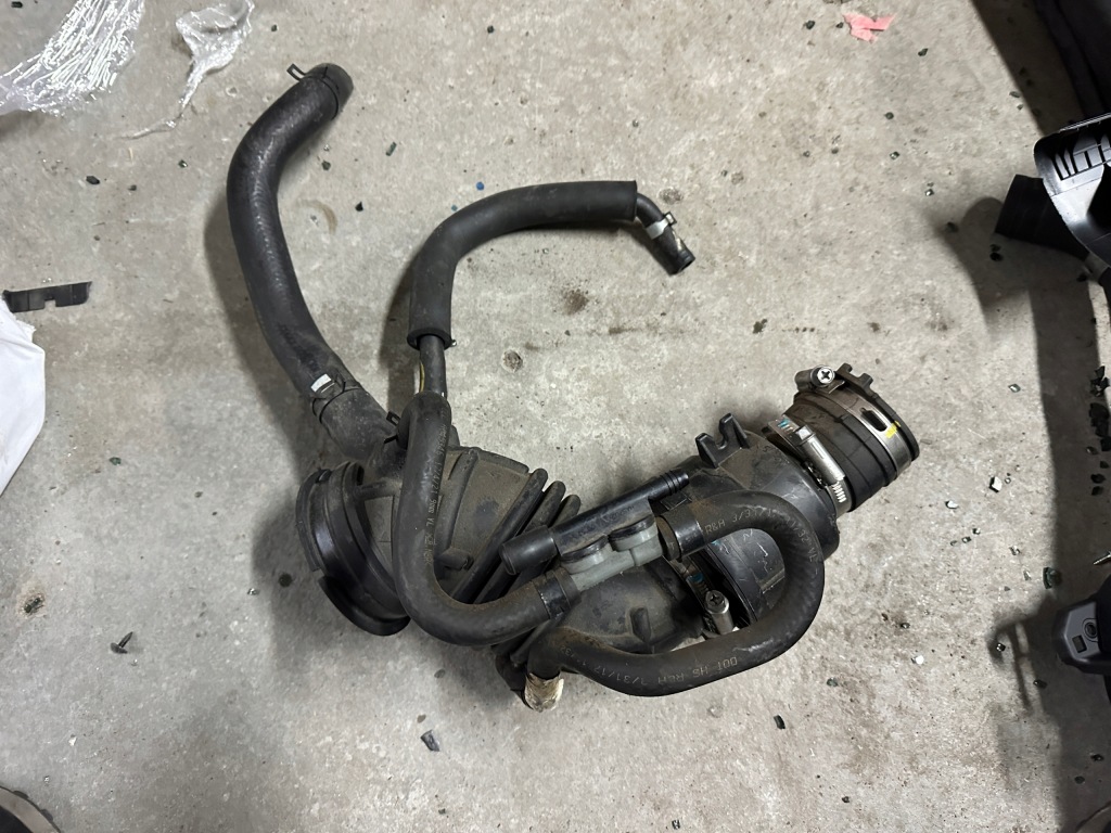 фото №1, Kia sportage iv 18- труба патрубок шланг резонатор