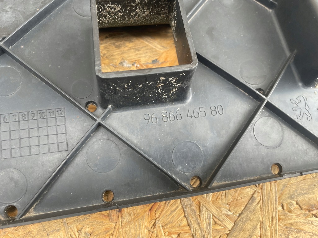 фото №14, Peugeot 5008 i 1 2010-2014 передній бампер нижня частина + захист