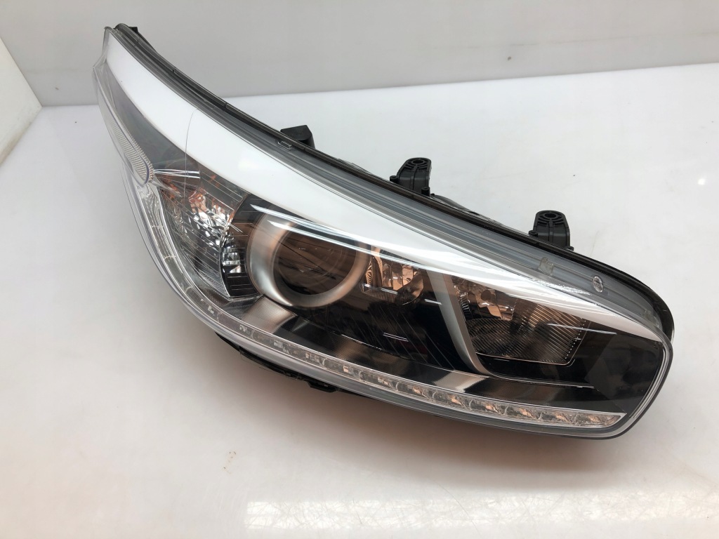 фото №3, Фари kia proceed