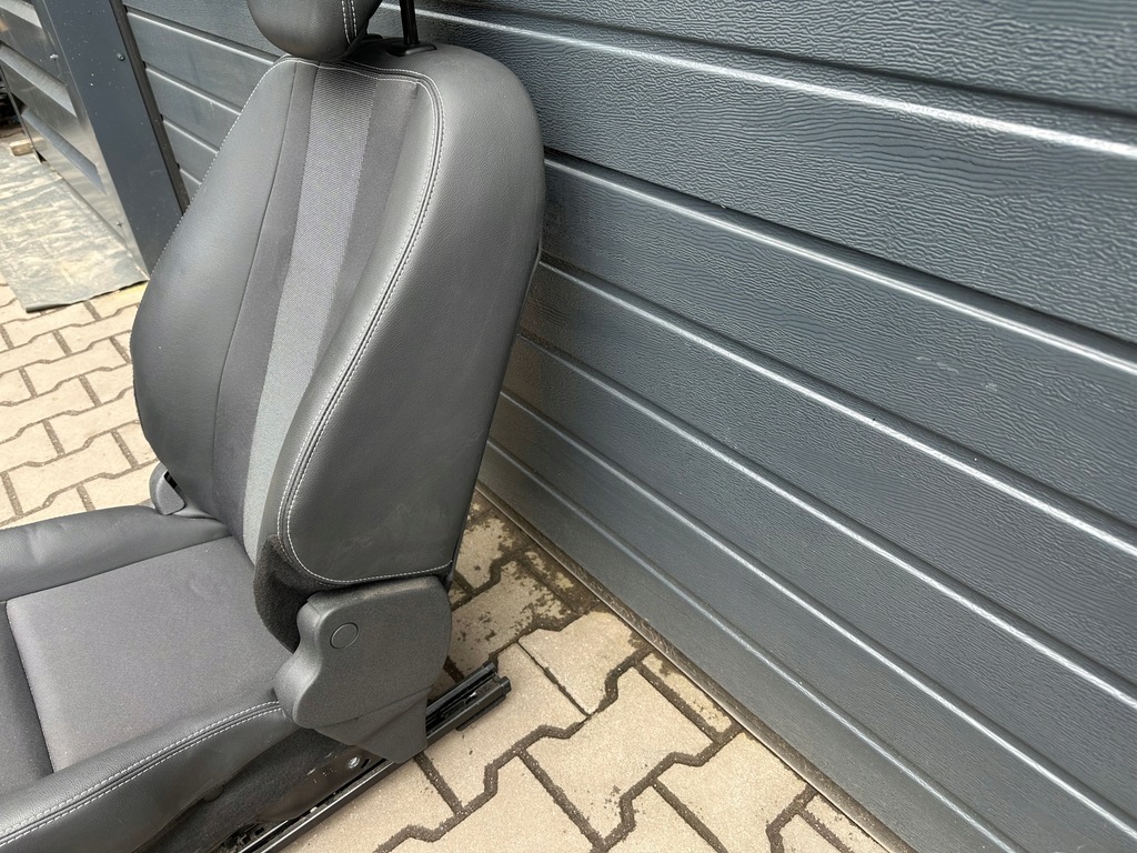 фото №8, Renault megane iii сидіння правий напівшкіра з підігрівом europa