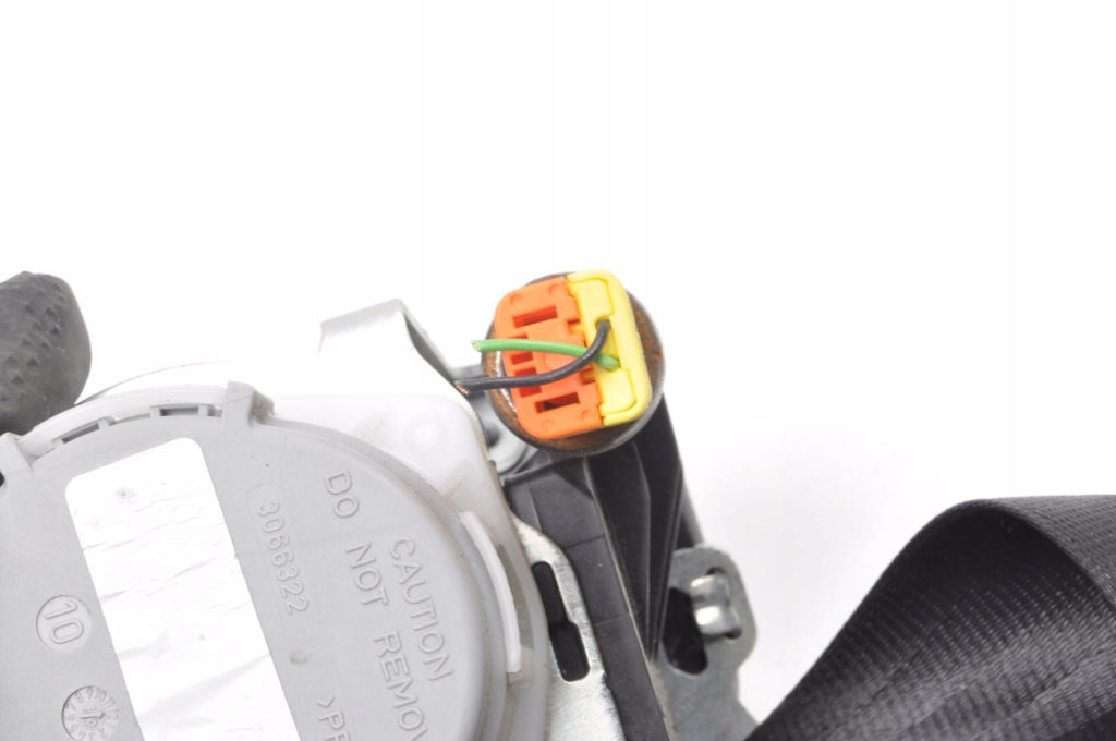 Porsche cayenne 9y0 ремень безопасности левое  перед 3066322 0589-p1-0026 Киев