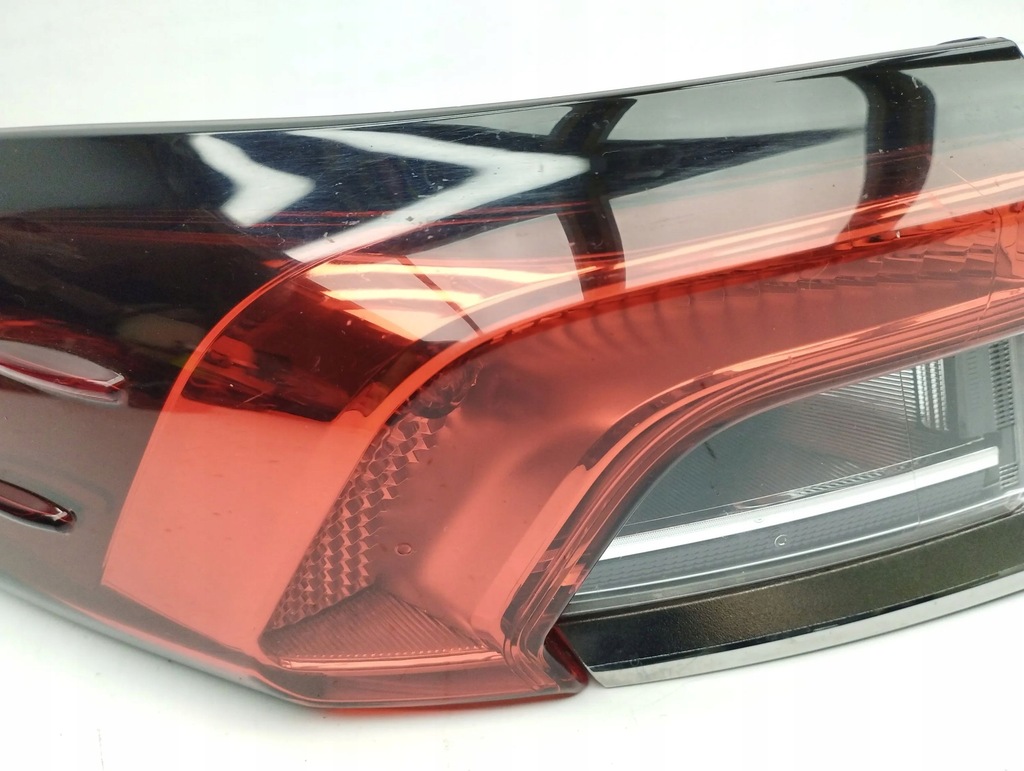 фото №10, Toyota corolla e210 e21 2021 левая сторона лампа задняя