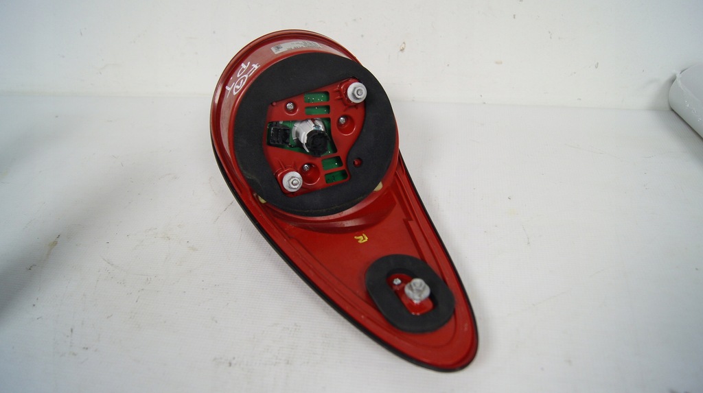 фото №7, Лампа правый задняя ferrari california f149 12r. 4,3 b