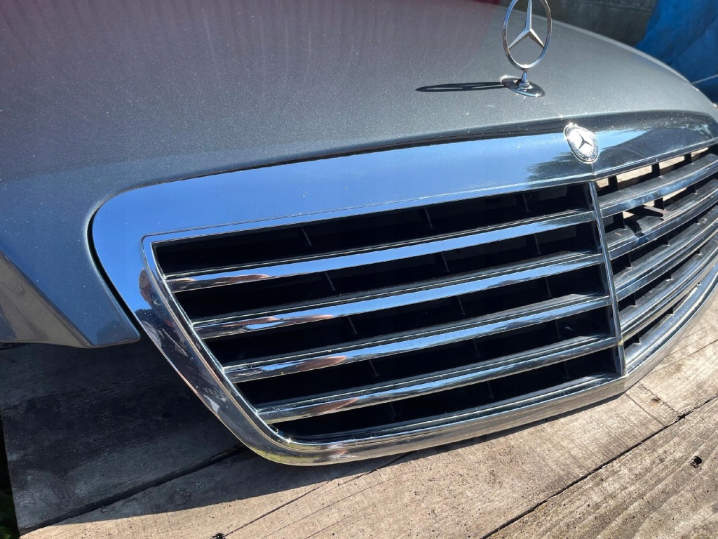фото №4, Mercedes w221 przedlift решётка радиатора оригинал хороший состояние