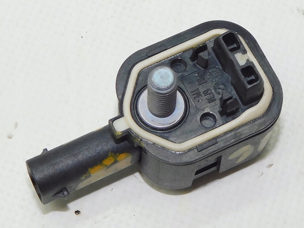 фото №7, Bmw x6 f16 m50d 15r датчик ударный 9224177