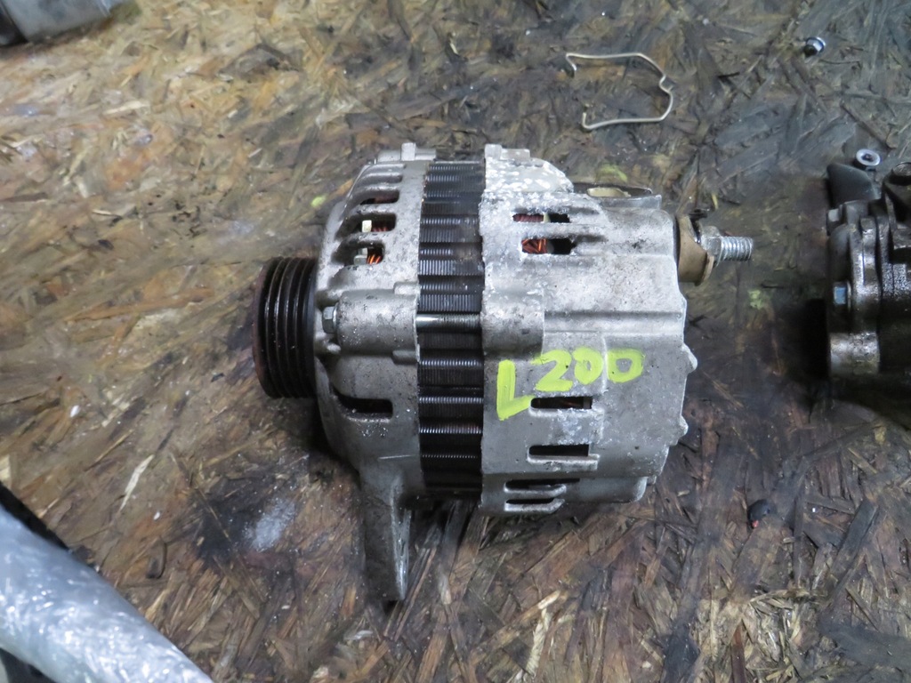фото №1, Генератор mitsubishi l200 06-