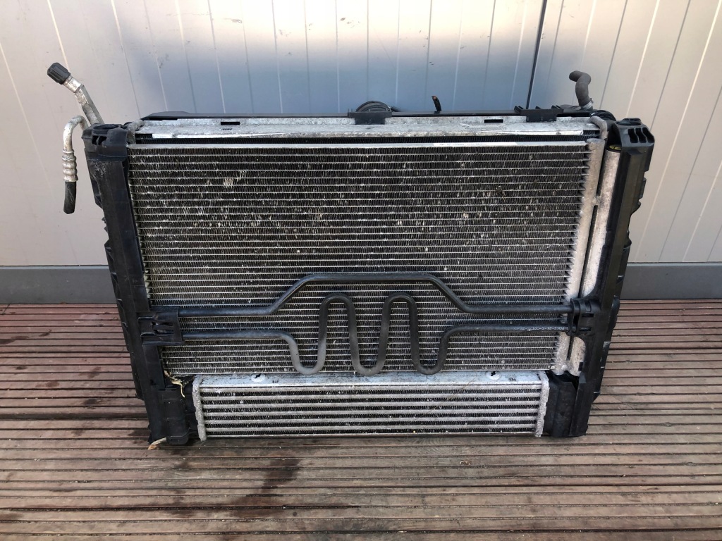 фото №1, Bmw 1 e87 2.0d радиатор вентилятор комплект pas