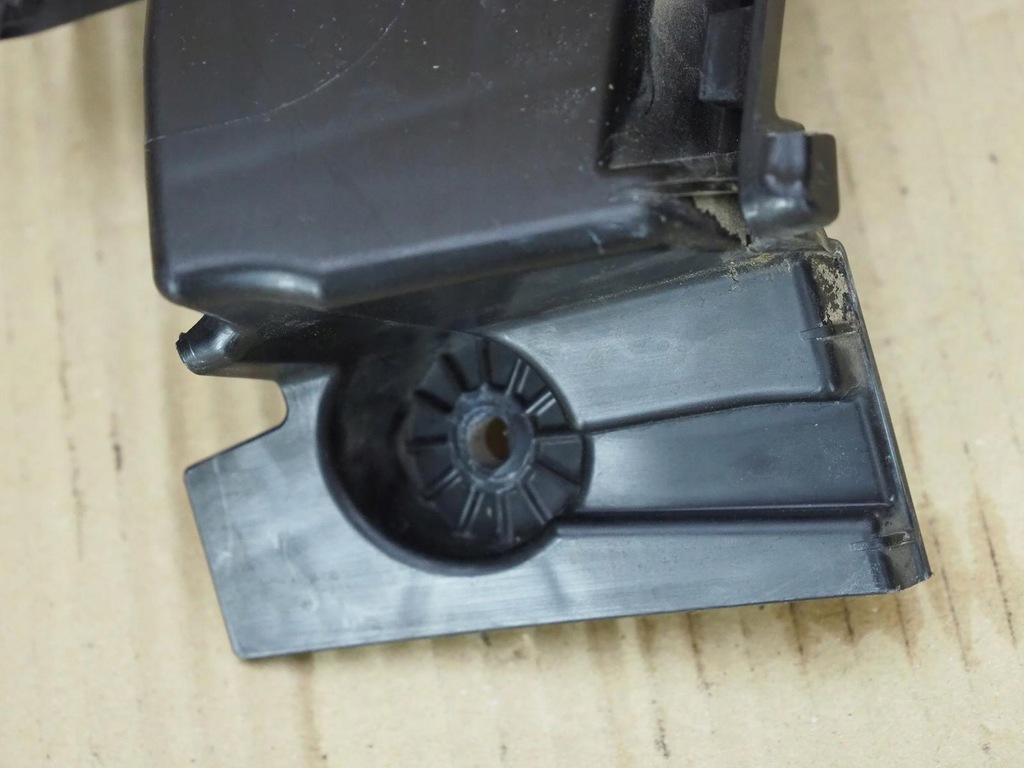 фото №11, Напрямна бампера лівий задня skoda octavia iv 5e7807377