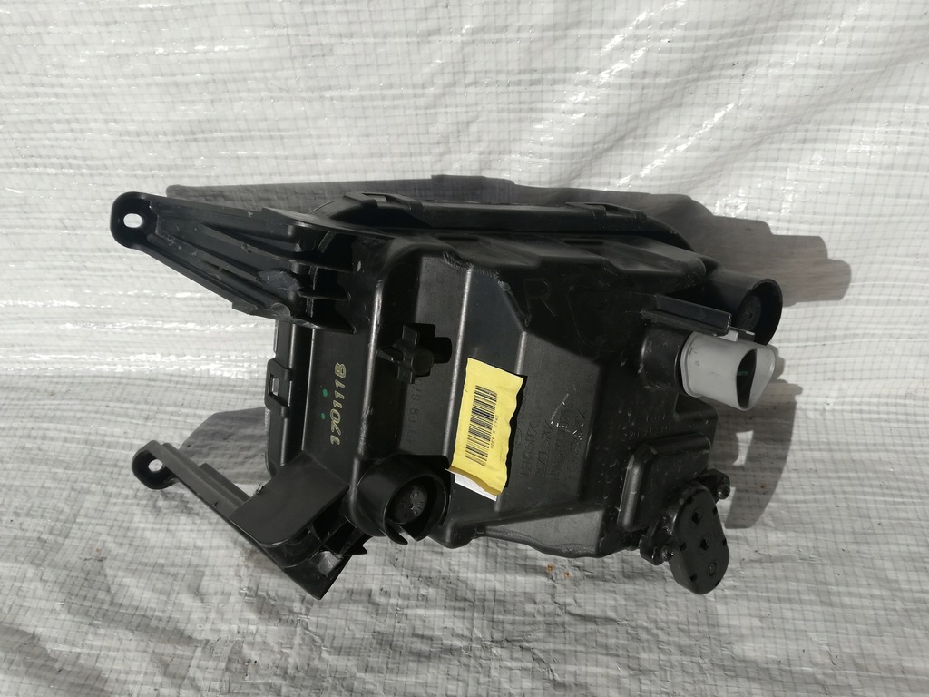 фото №2, Kia sportage gt 16- противотуманная фара правый led