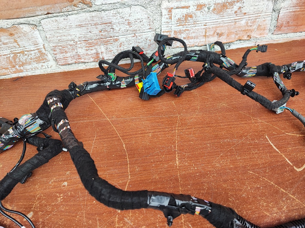 фото №10, Kuga mk2 2.0 tdci джгут панелі консолі titanium