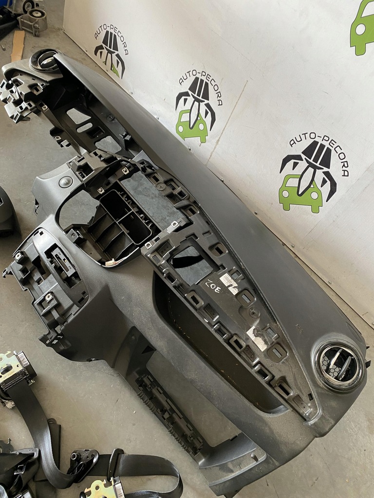 фото №5, Zoe панель приладів консоль ремені подушка безпеки оригінал