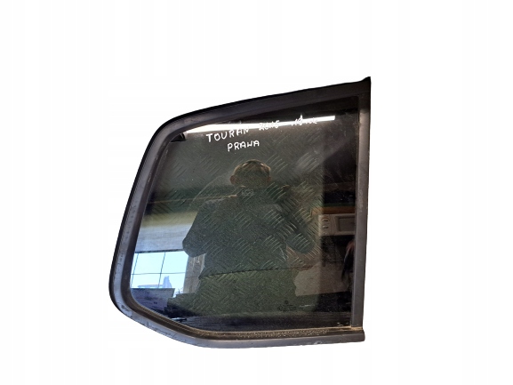 фото №1, Vw touran 3 5ta 2015 r стекло кузовная правая задняя