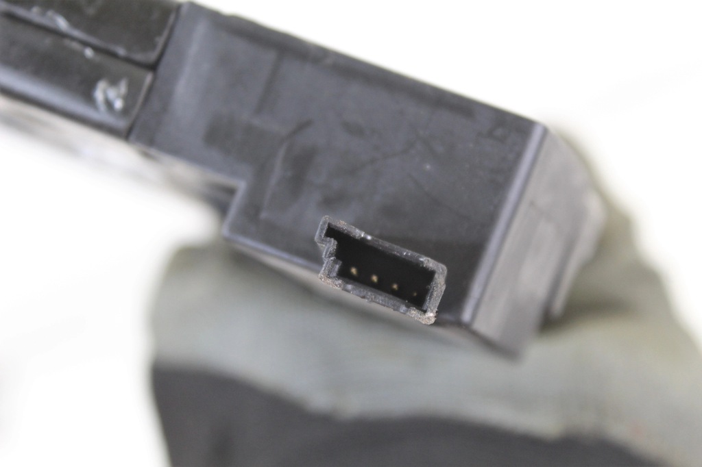 фото №5, Замок крышки задняя bmw e91 7119049