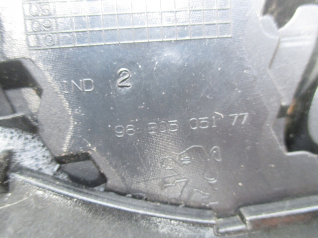 фото №14, Бампер перед передний peugeot 308 07-