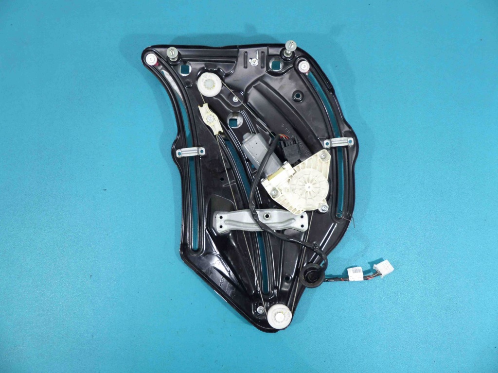 Купить Подъемник стекло задняя правый  5 pin mercedes e w207