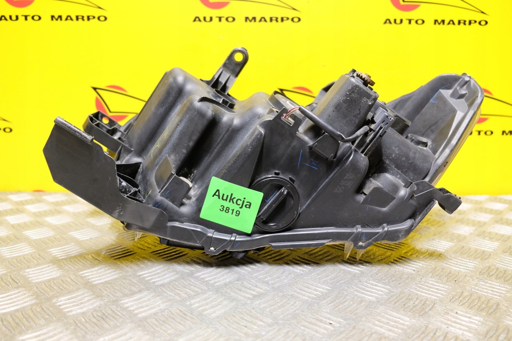 фото №10, Toyota tacoma 2016- фара лампа обычная линзованная с led светлая r usa