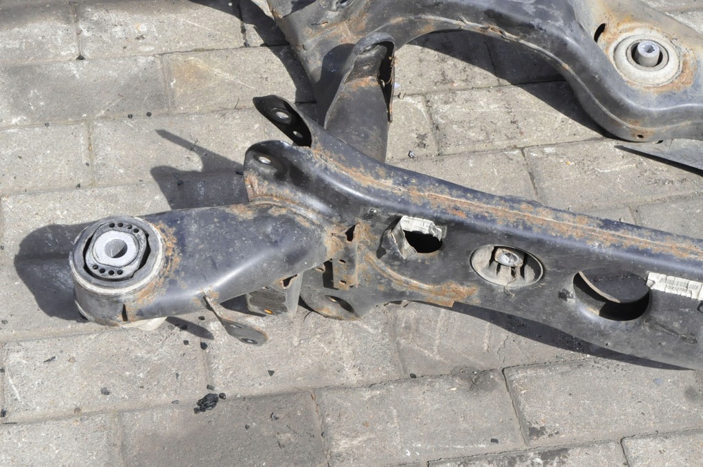 фото №9, Porsche macan 3.6 подрамник подвеска задняя 95b505235d