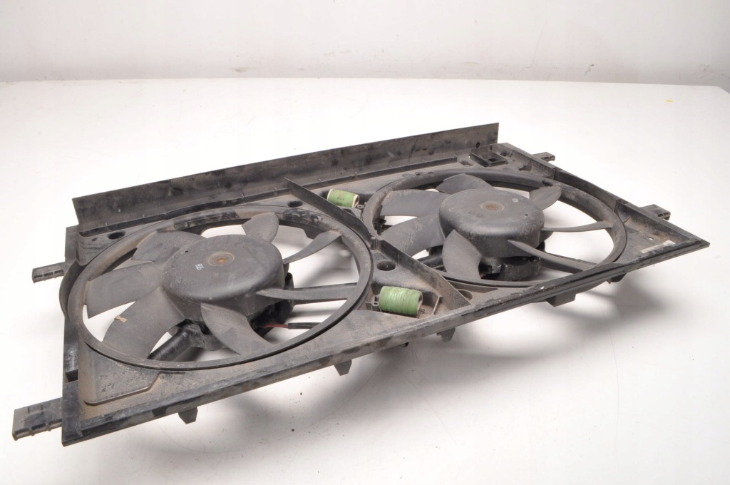 Купити Opel insignia a 2.0 cdti 131km вентилятор радіатора p8651005