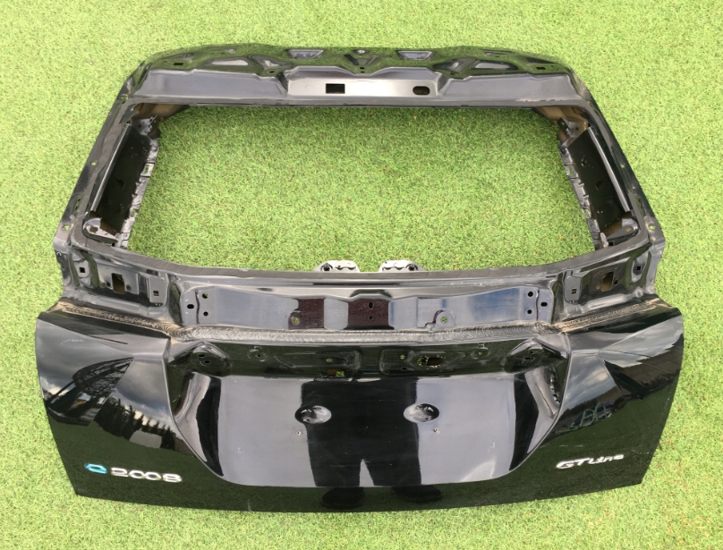 фото №1, Peugeot 2008 ii,2 2019 r.klapa багажника задняя, задняя
