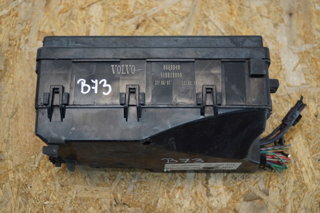 фото №5, Коробка запобіжників volvo v50 8688040 518818000