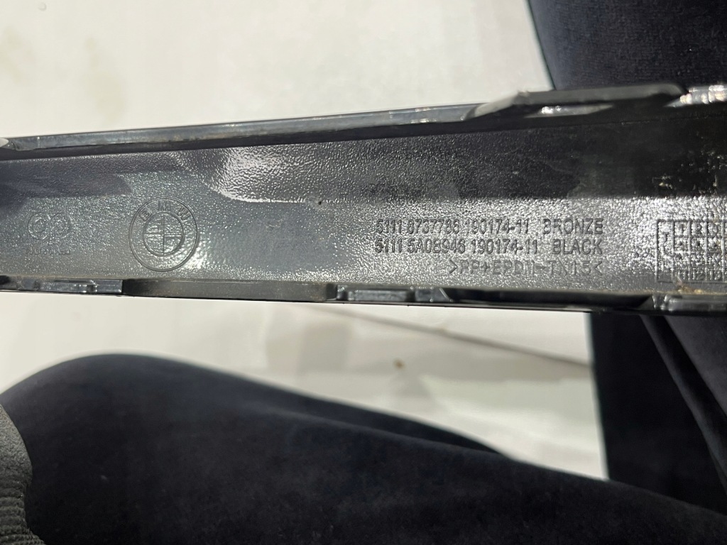 Bmw ix i20 молдинг решётка бампера перед передняя правый  5a0b946 Доставка