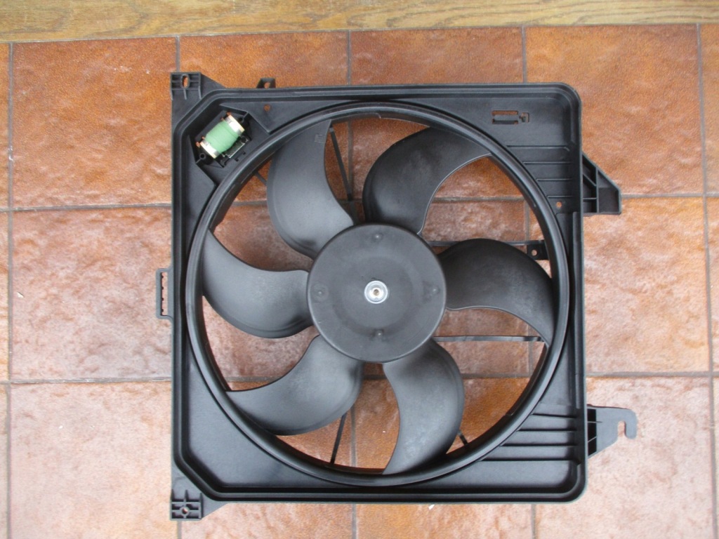 фото №3, Ford transit connect 1.8 вентилятор радиатора