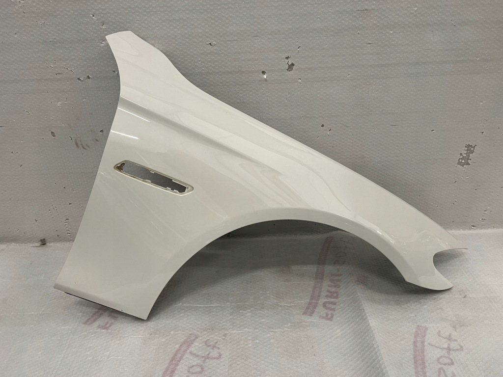 фото №1, Крила правий bmw 5 f10 f11 a300