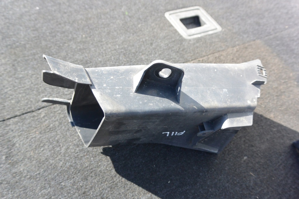 фото №9, Воздуховод впуск воздуха канал тормоза правый bmw f10 f11