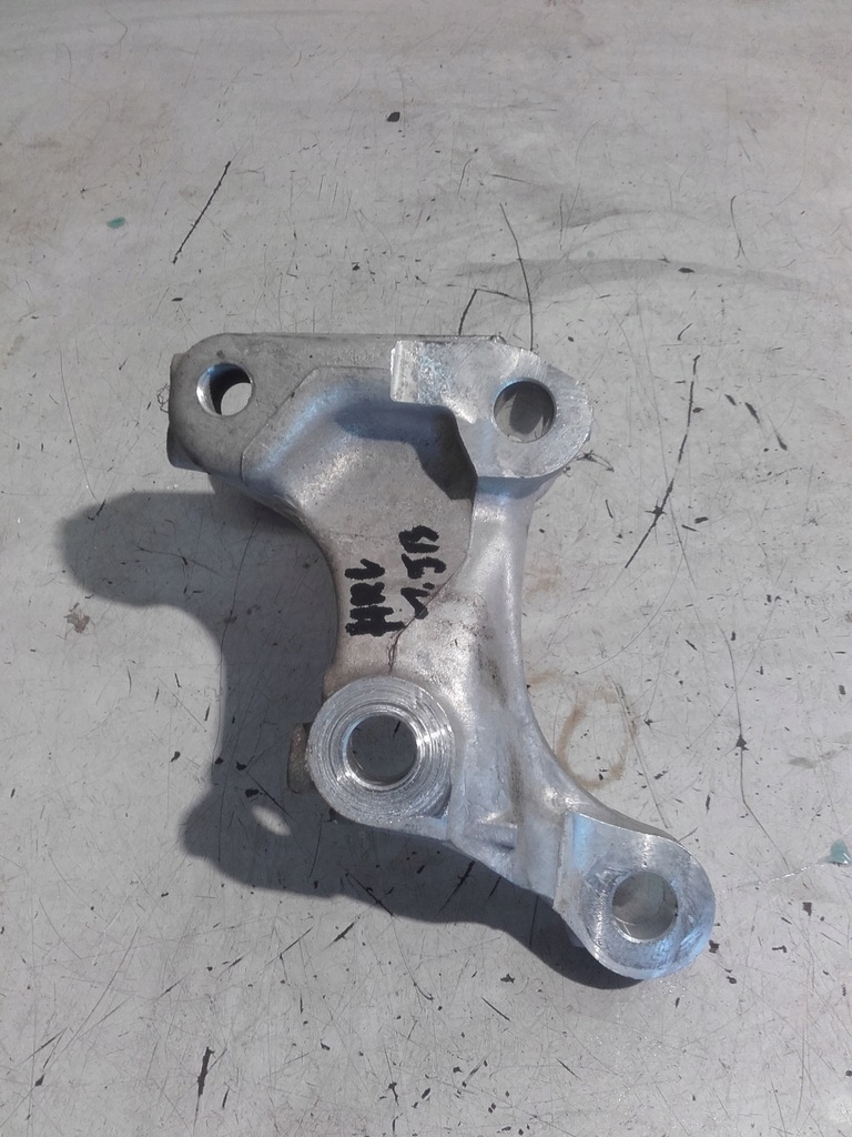 фото №1, Honda hr-v ii lift кронштейн кронштейн коробки 1.5