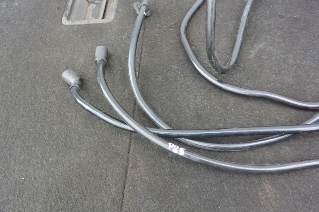 Шланг слив воды люк комплект  tesla model s Цена