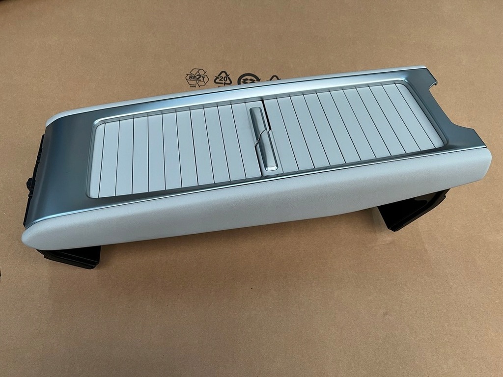 фото №6, Vw id7 id.7 полка шторка бардачок туннель подстаканник 14a863680a ogp 14a863284