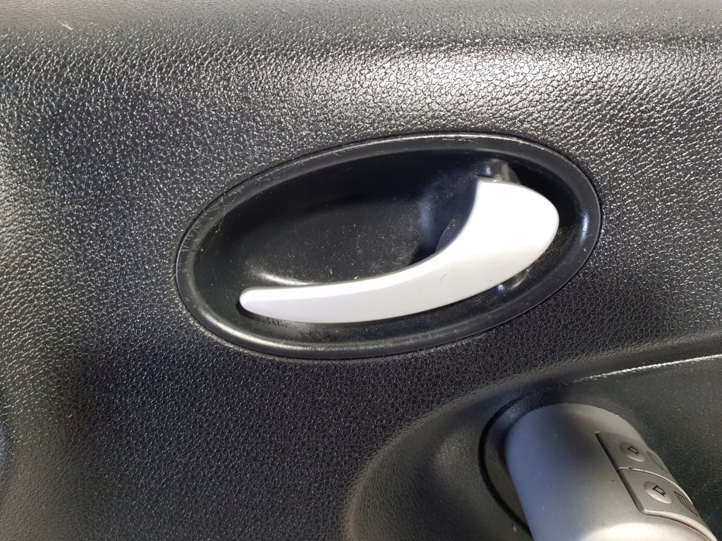 фото №12, Обшивка оббивка двері правий перед mercedes slk r171 w171 uk